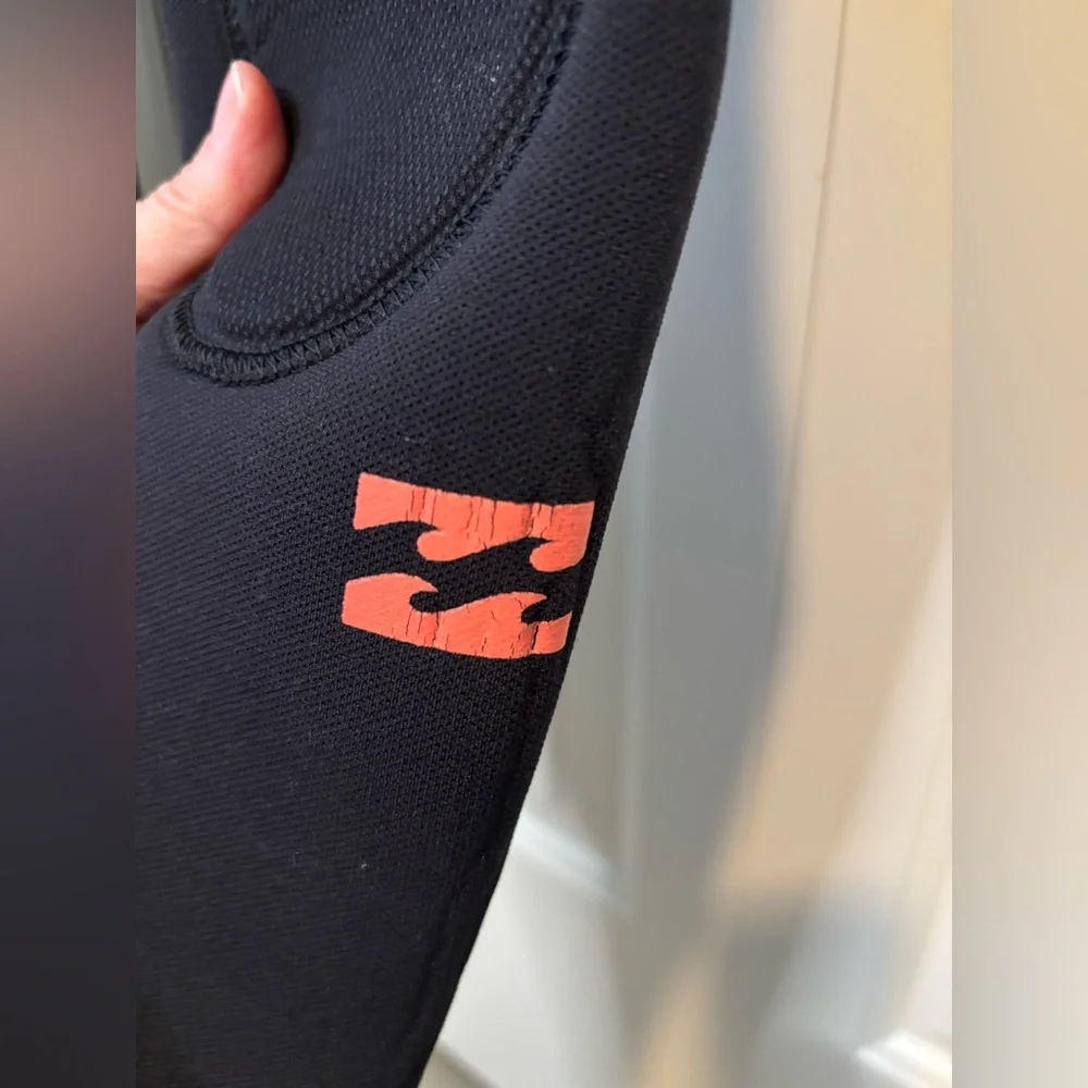 Billabong Wmns 4/3 Furnace Comp Series Chest Zip Wetsuit in Serape color Size 6 - Picture 5 of 10